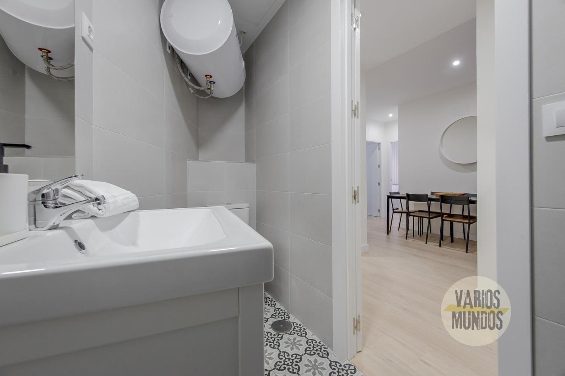 Spacious New Aparment Para 8Pax En La Plaza De Tirso E1 Madrid Exterior photo