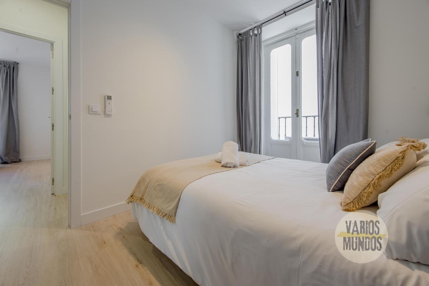 Spacious New Aparment Para 8Pax En La Plaza De Tirso E1 Madrid Exterior photo