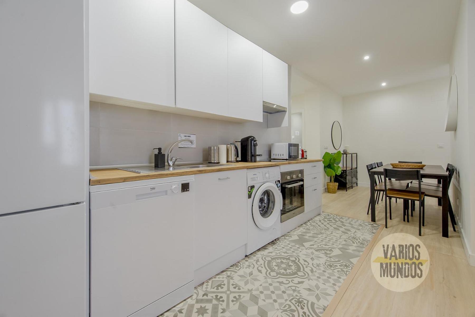 Spacious New Aparment Para 8Pax En La Plaza De Tirso E1 Madrid Exterior photo